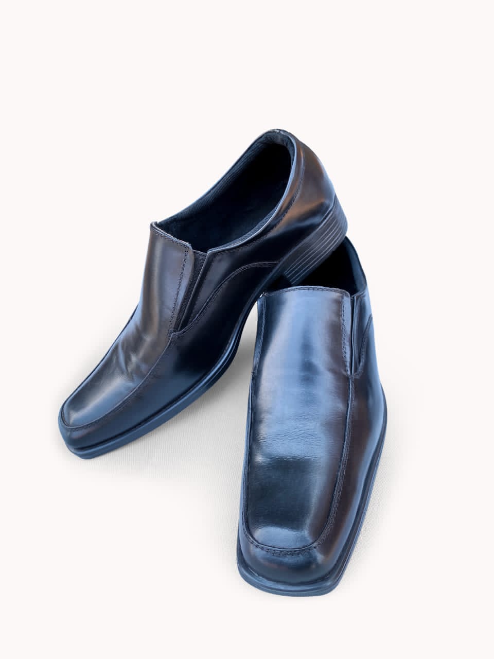 Kwariik Leather Shoes